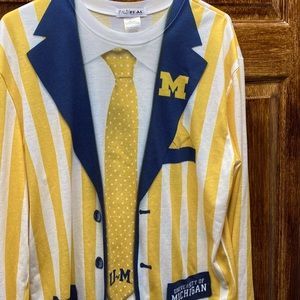 Michigan Wolverines - Long Sleeve Tee - Mens Large -